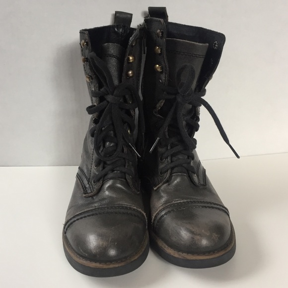 tie combat boots